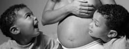 racine et femme enceinte